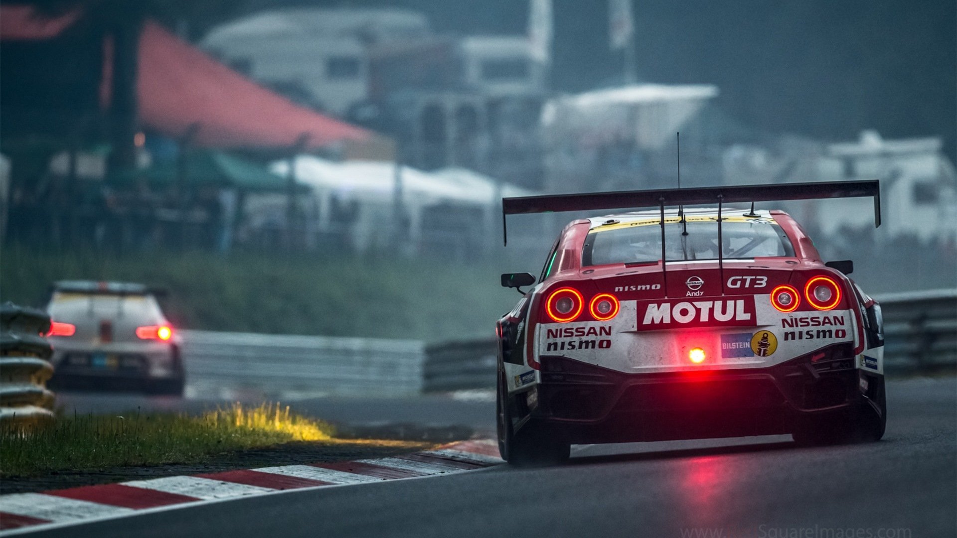 佛罗伦萨三前锋配合打出精彩攻势,佛罗伦萨阵型