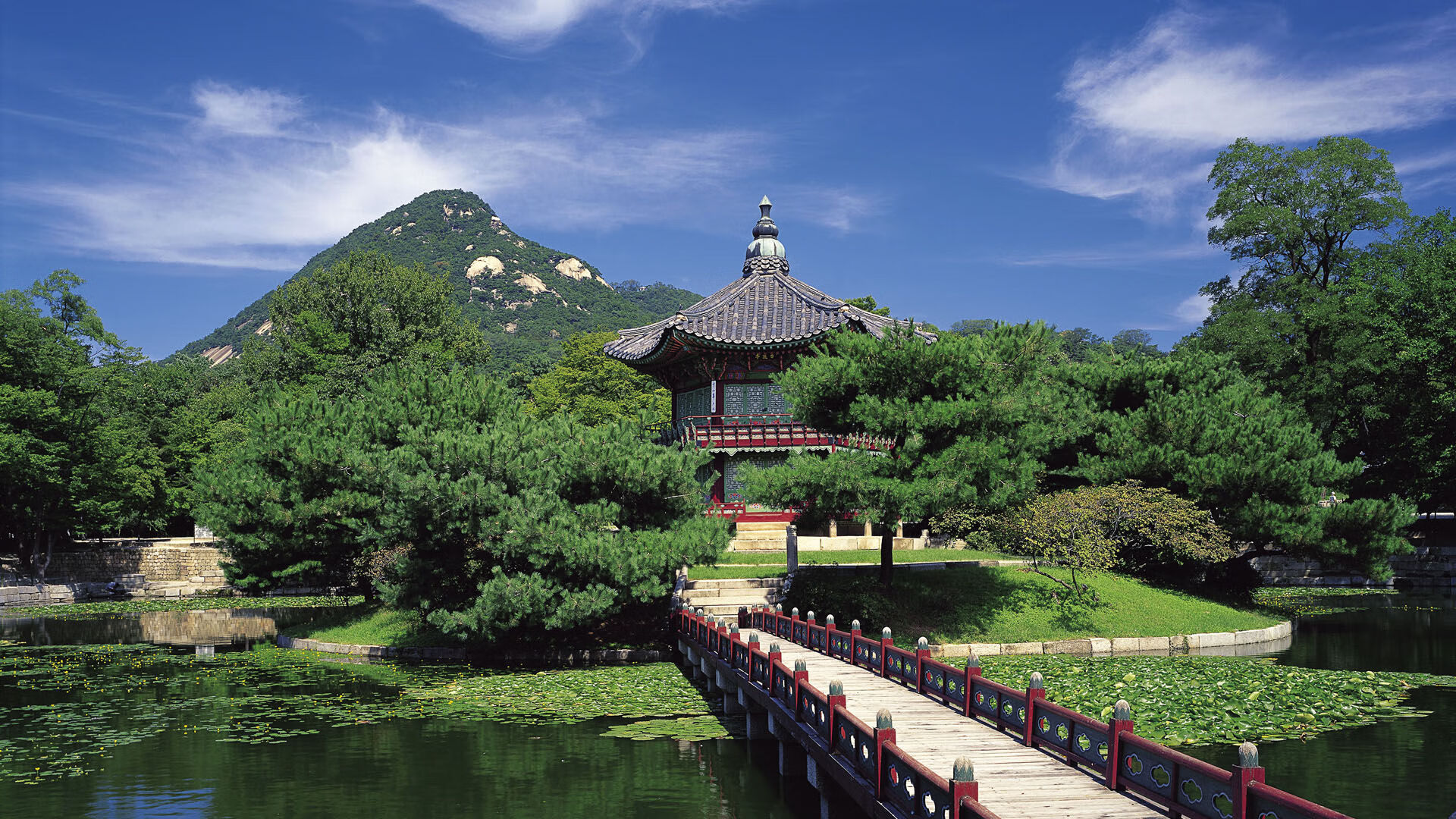 开云·Kaiyun网页版-赫塔菲中场联合防守压制对方核心控球，赫塔菲对菲尔特