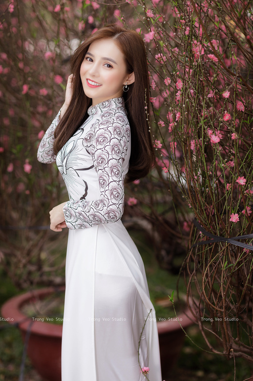 半决赛表现稳定，表现延续性好，半决赛定义