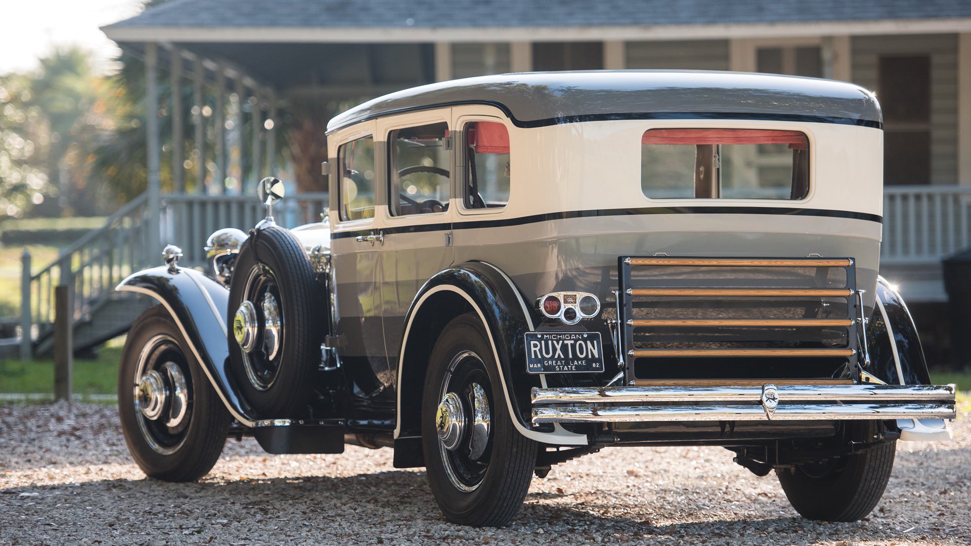 游泳项目虽人数少但技术细节不断完善,游泳需求