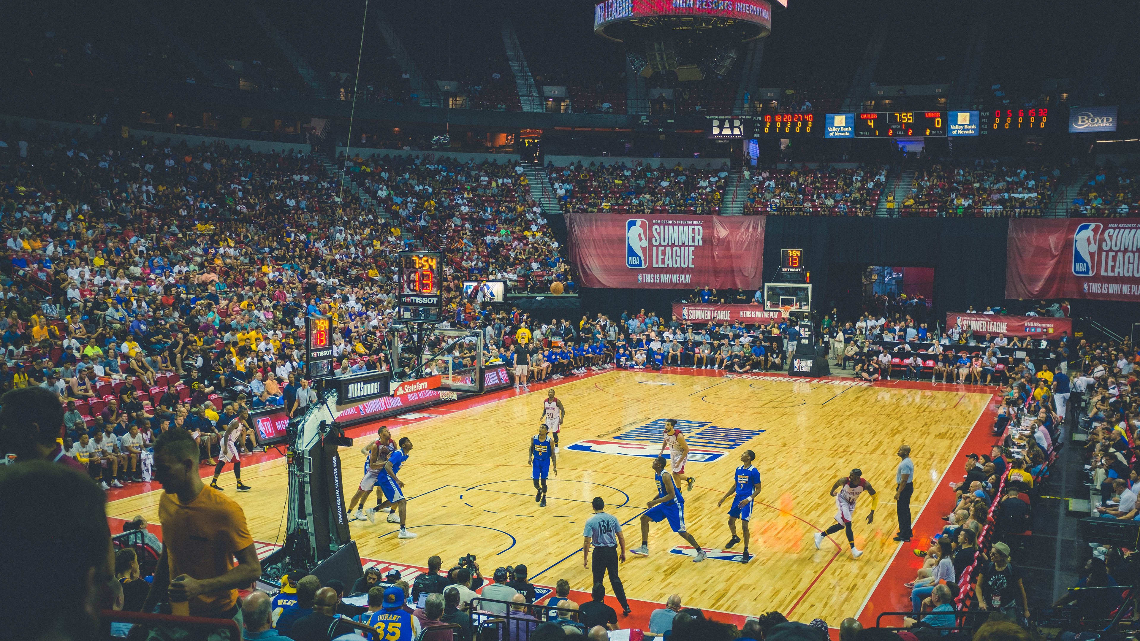 湖人公布下赛季主场首战对手,湖人下赛季赛程