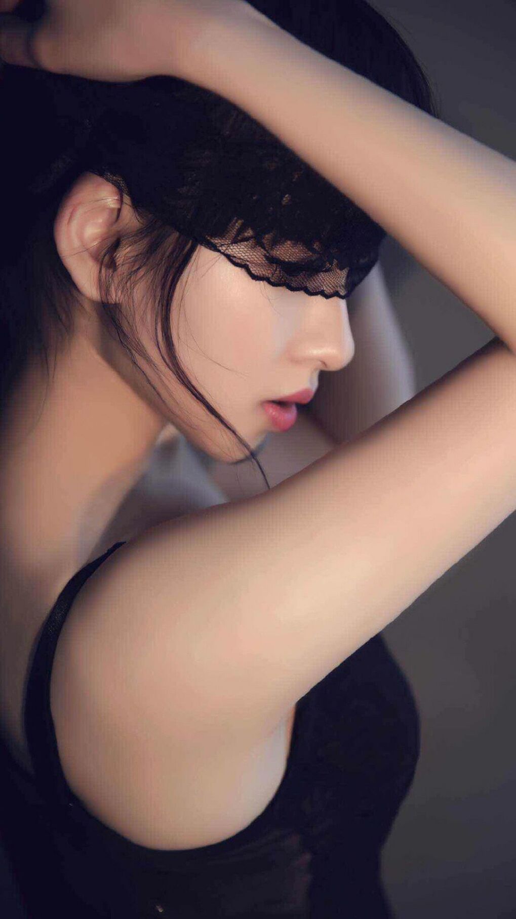 苏炳添穿越校园被学生围堵合影,苏炳添从校服