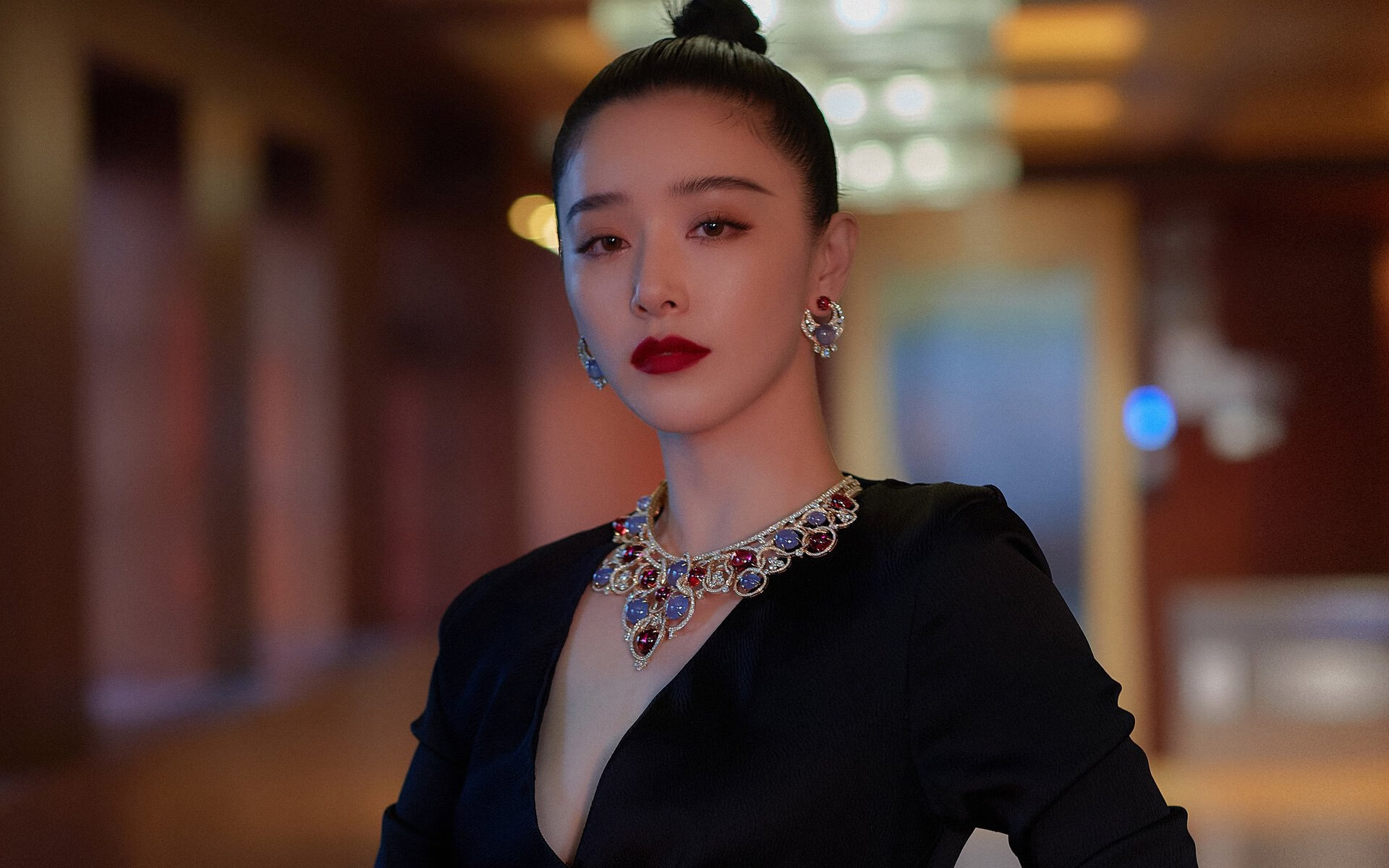 跨国足球合作推动高水平青训营，共同培养未来巨星，国外足球青训营盈利模式